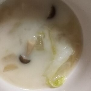 鮭ときのこと白菜のクリーム煮